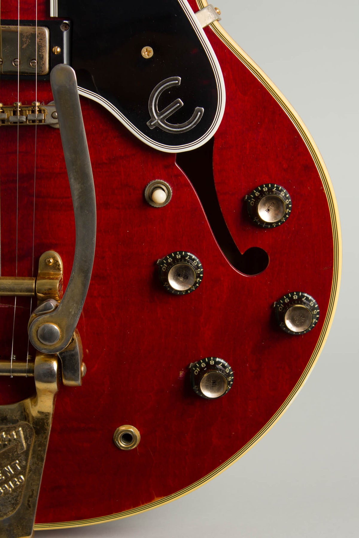 Epiphone Sheraton E212T Arch Top Semi-Hollow Body Electric Guitar (1962)