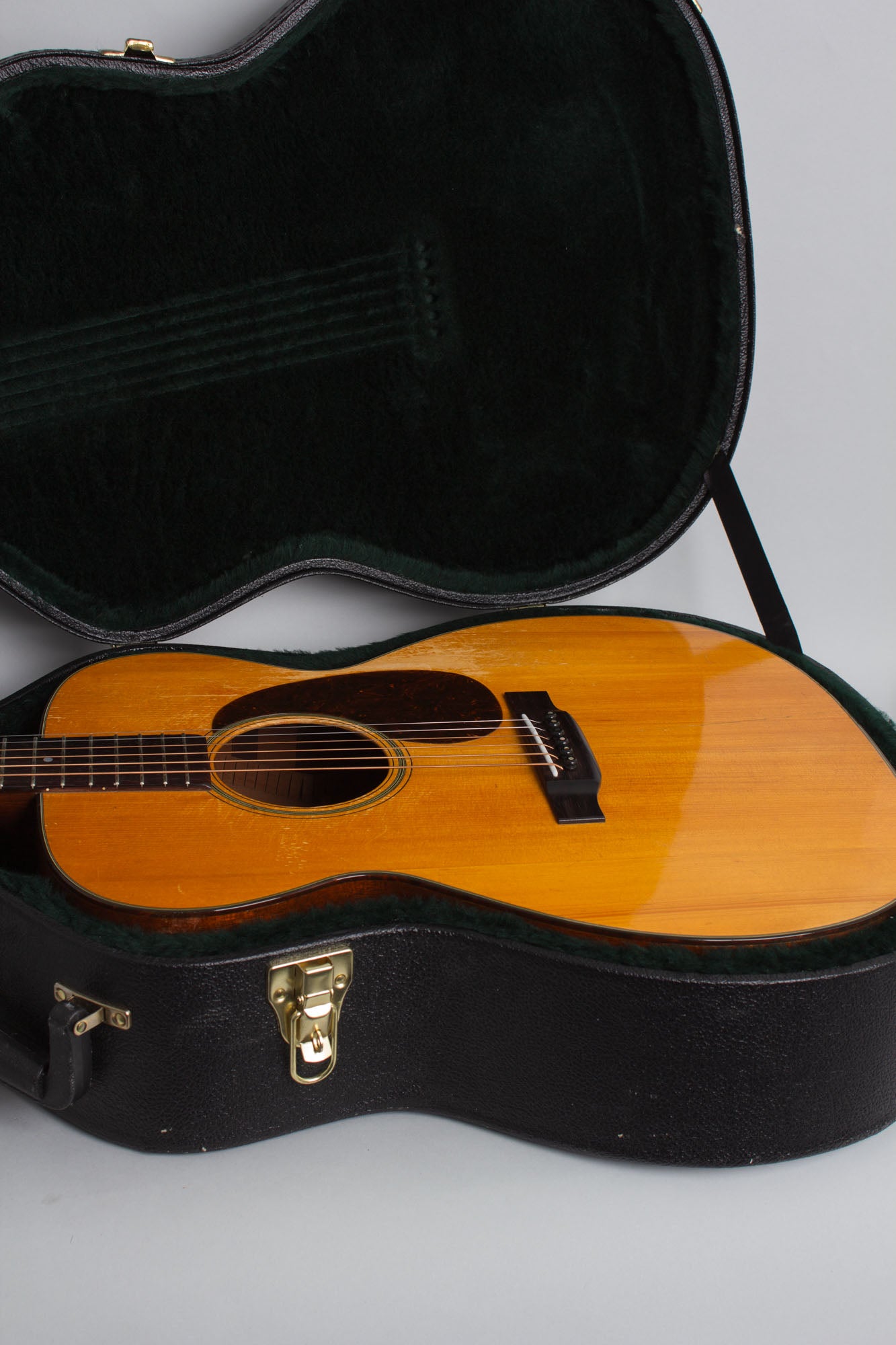 C. F. Martin 000-18 Flat Top Acoustic Guitar (1946)