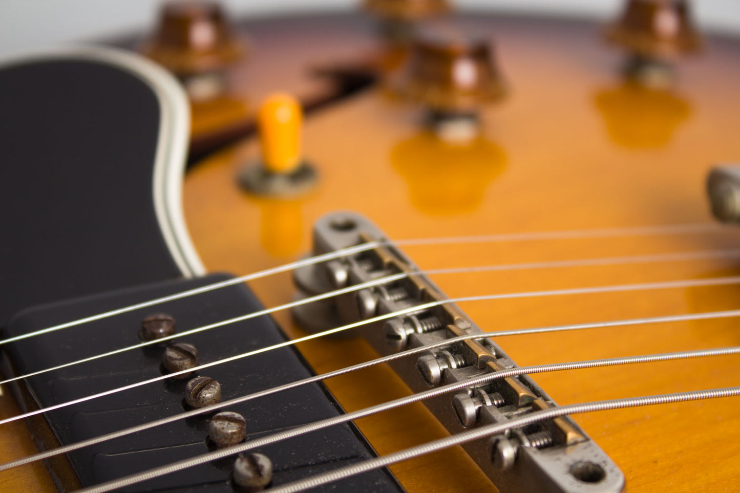 Gibson ES-330TD Thinline Hollow Body Electric Guitar (1959)