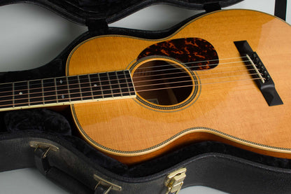 Larrivee 00-50 Flat Top Acoustic Guitar (2005)