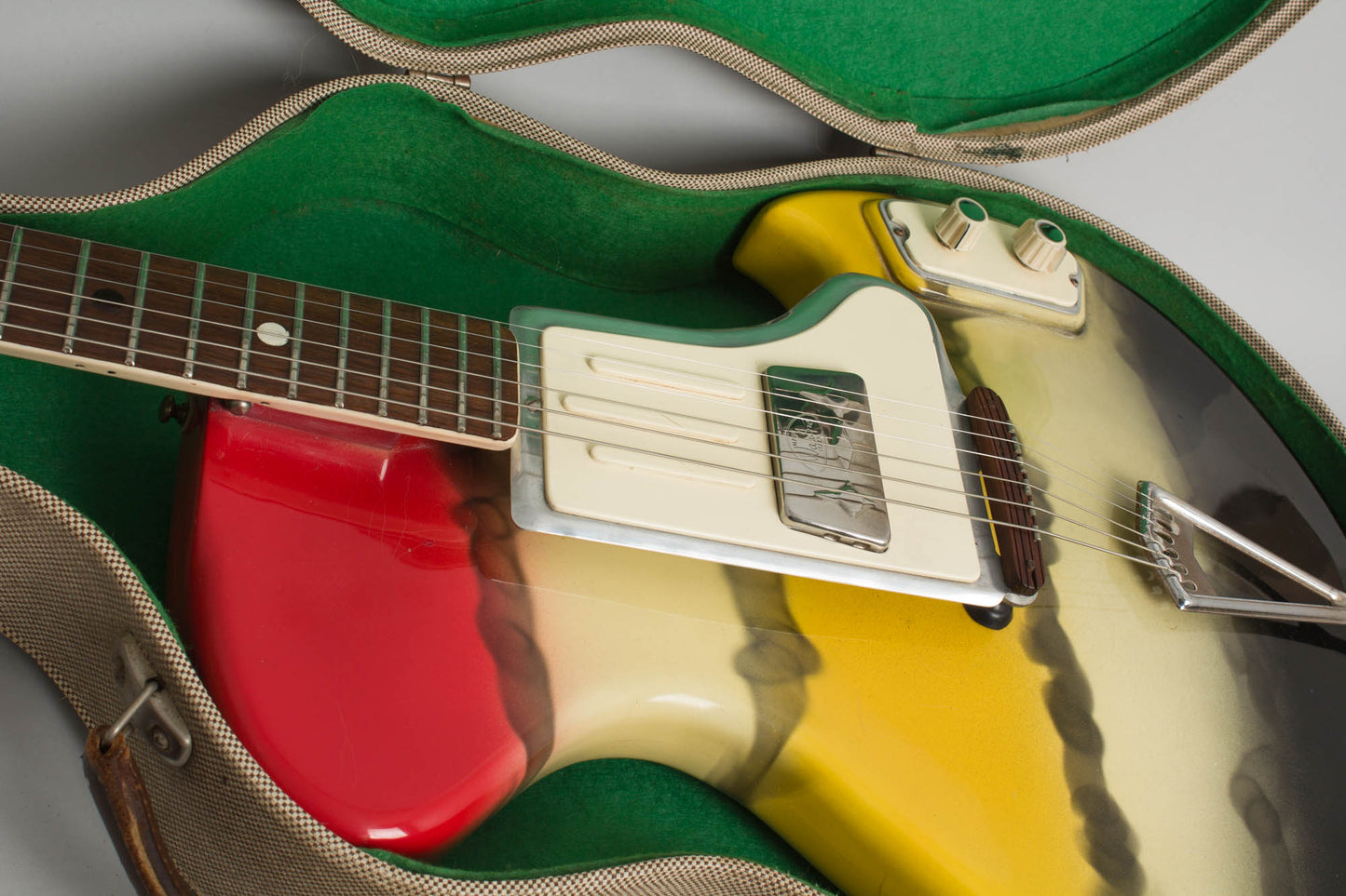 Wandre Rock Oval Solid Body Electric Guitar (1962)