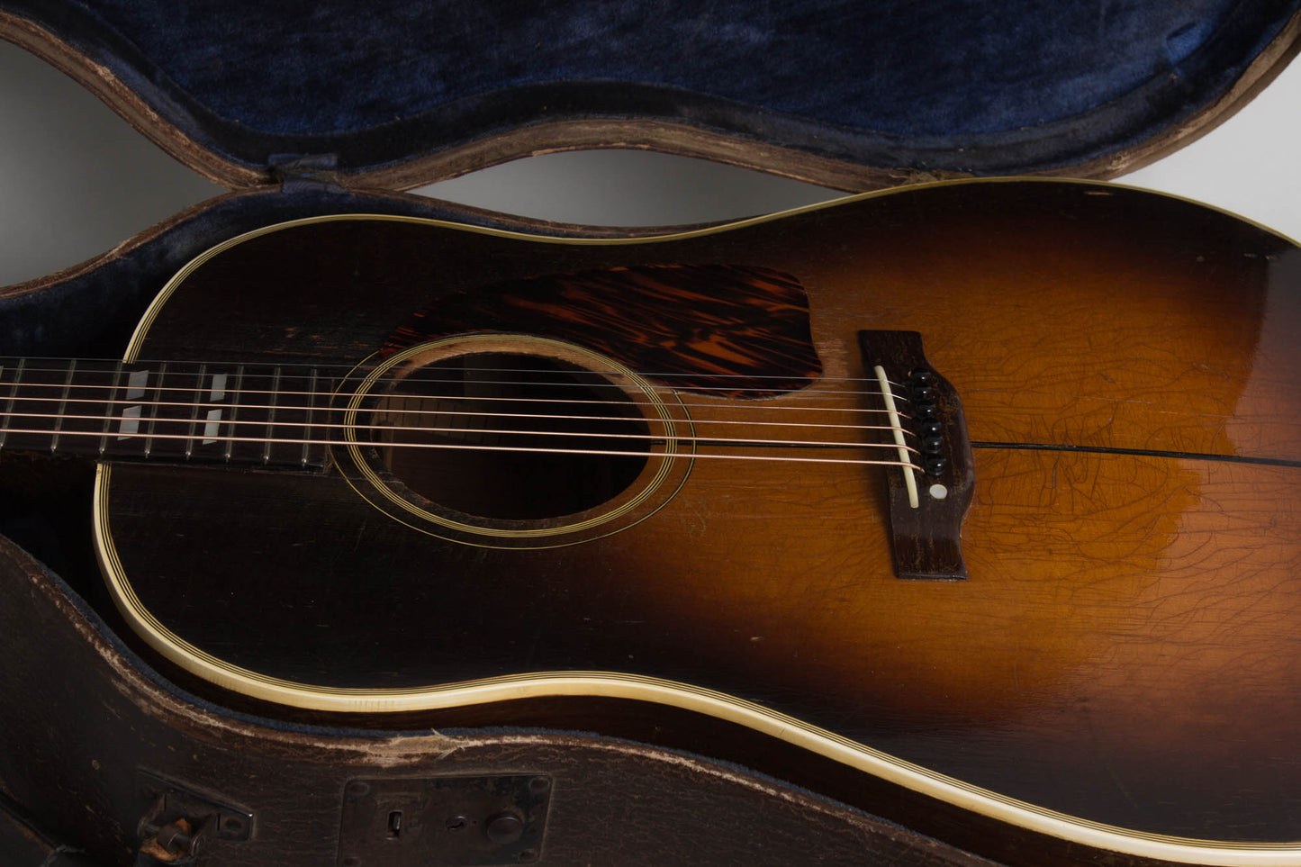 Gibson SJ Southern Jumbo Flat Top Acoustic Guitar (1943)