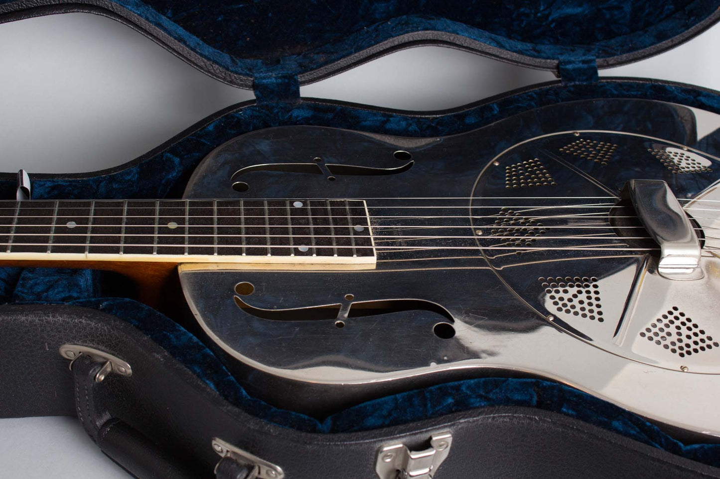 National Style N Resophonic Guitar (1932)