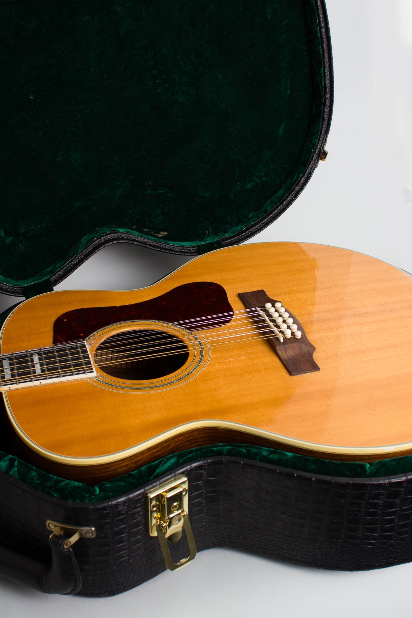 Guild F-512R 12 String Flat Top Acoustic Guitar (2014)