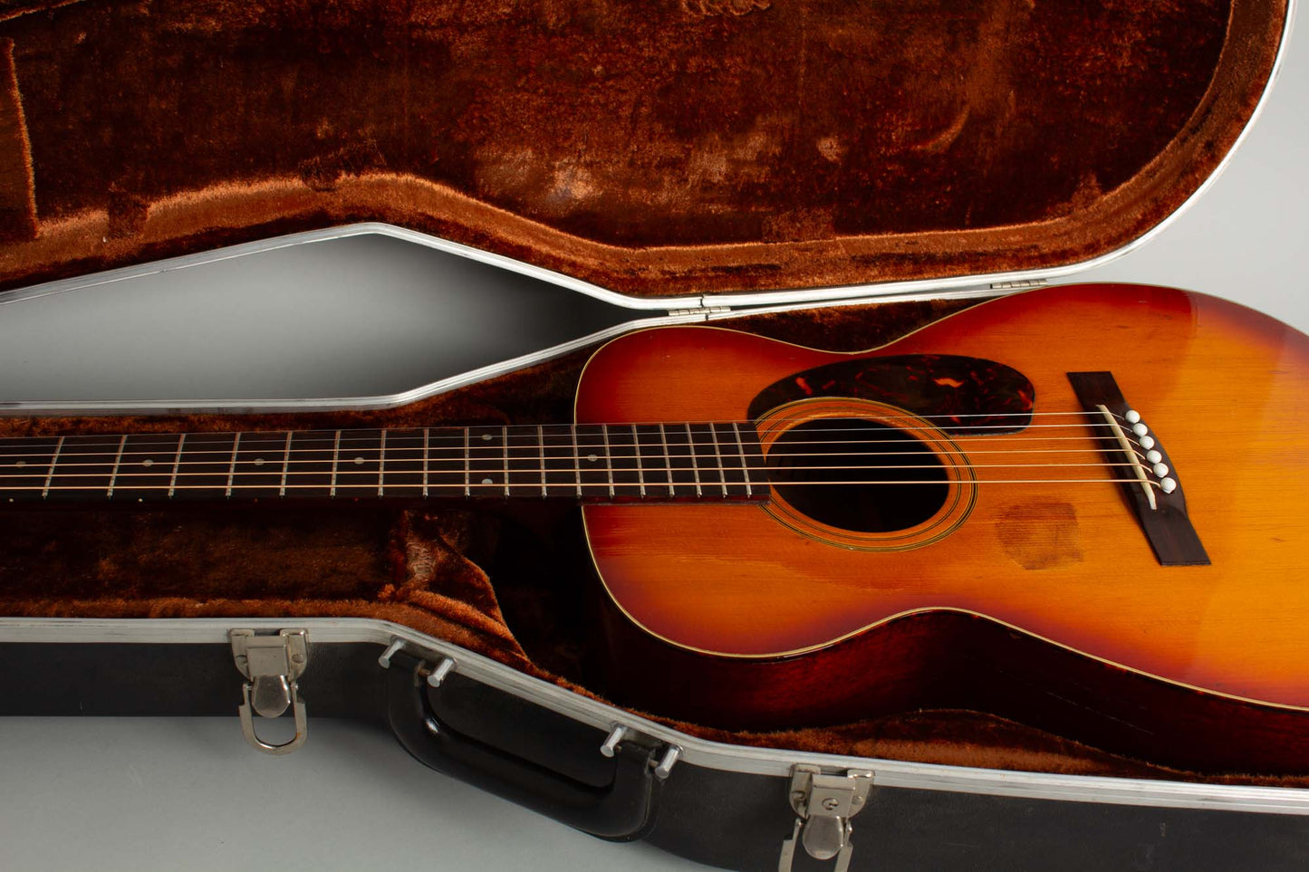 Guild F-20 Flat Top Acoustic Guitar (1965)