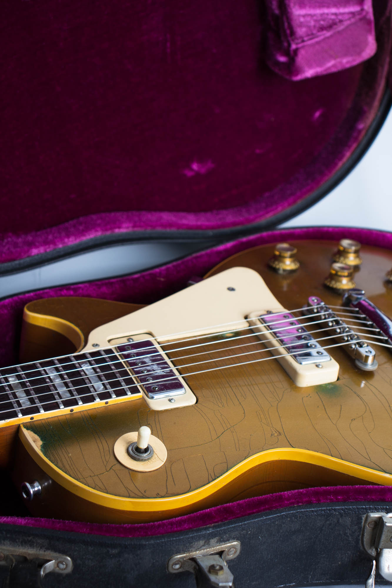 Gibson Les Paul Deluxe Solid Body Electric Guitar (1972)