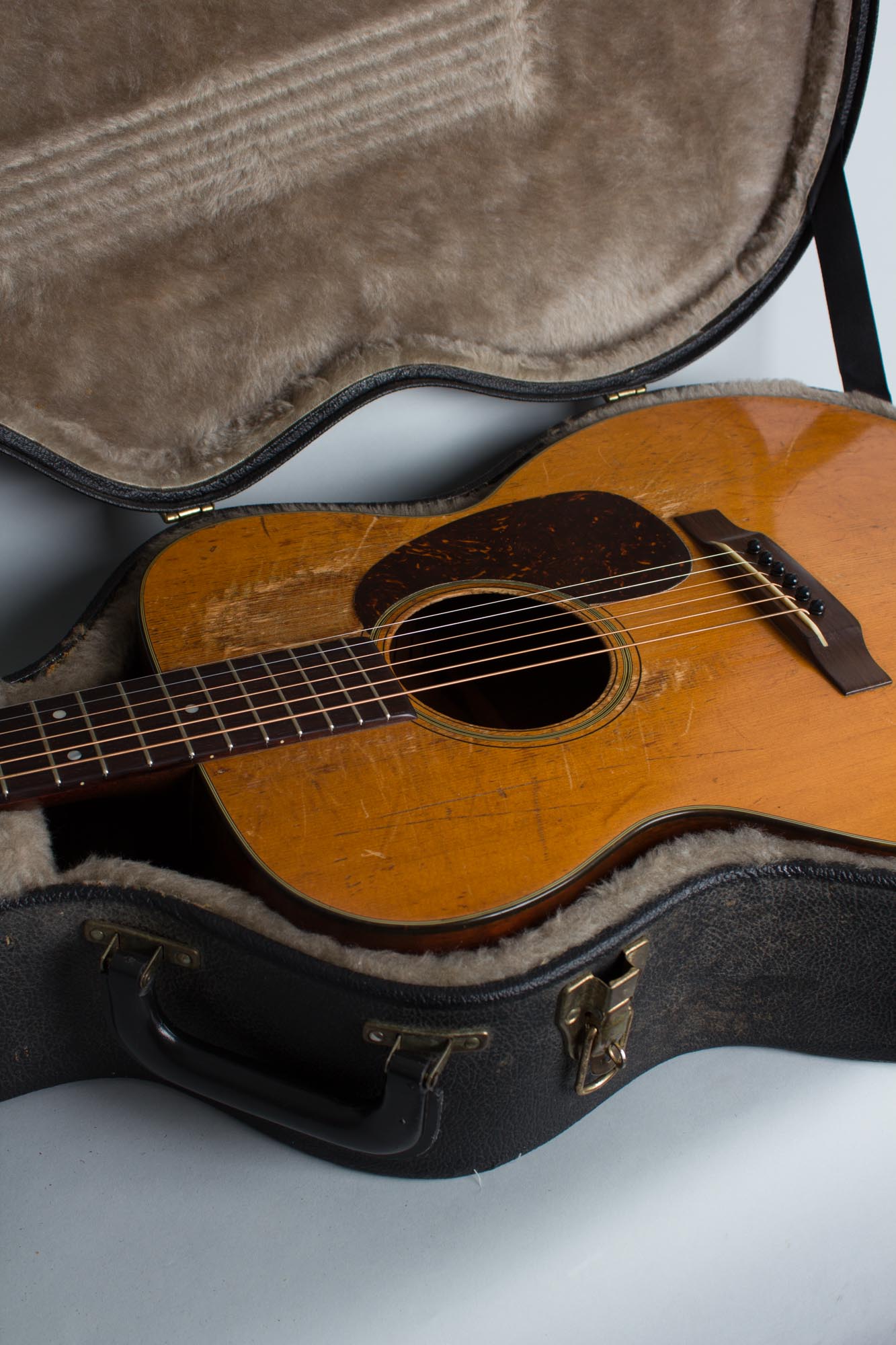 C. F. Martin 000-18 Flat Top Acoustic Guitar (1945)