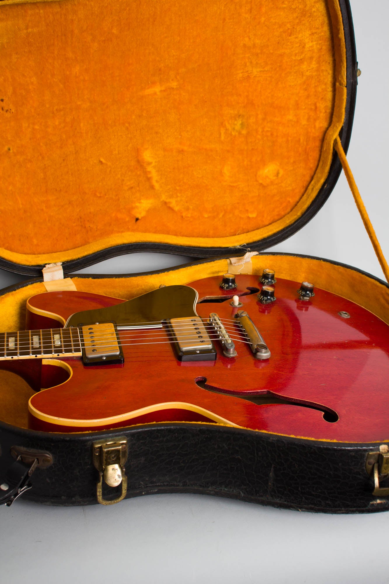 Gibson ES-335TDC Semi-Hollow Body Electric Guitar (1964)