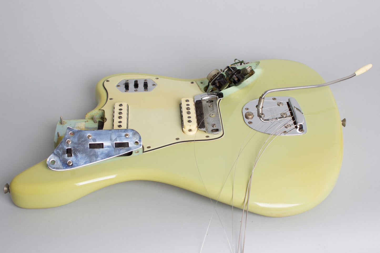 Fender Jaguar Solid Body Electric Guitar (1968)
