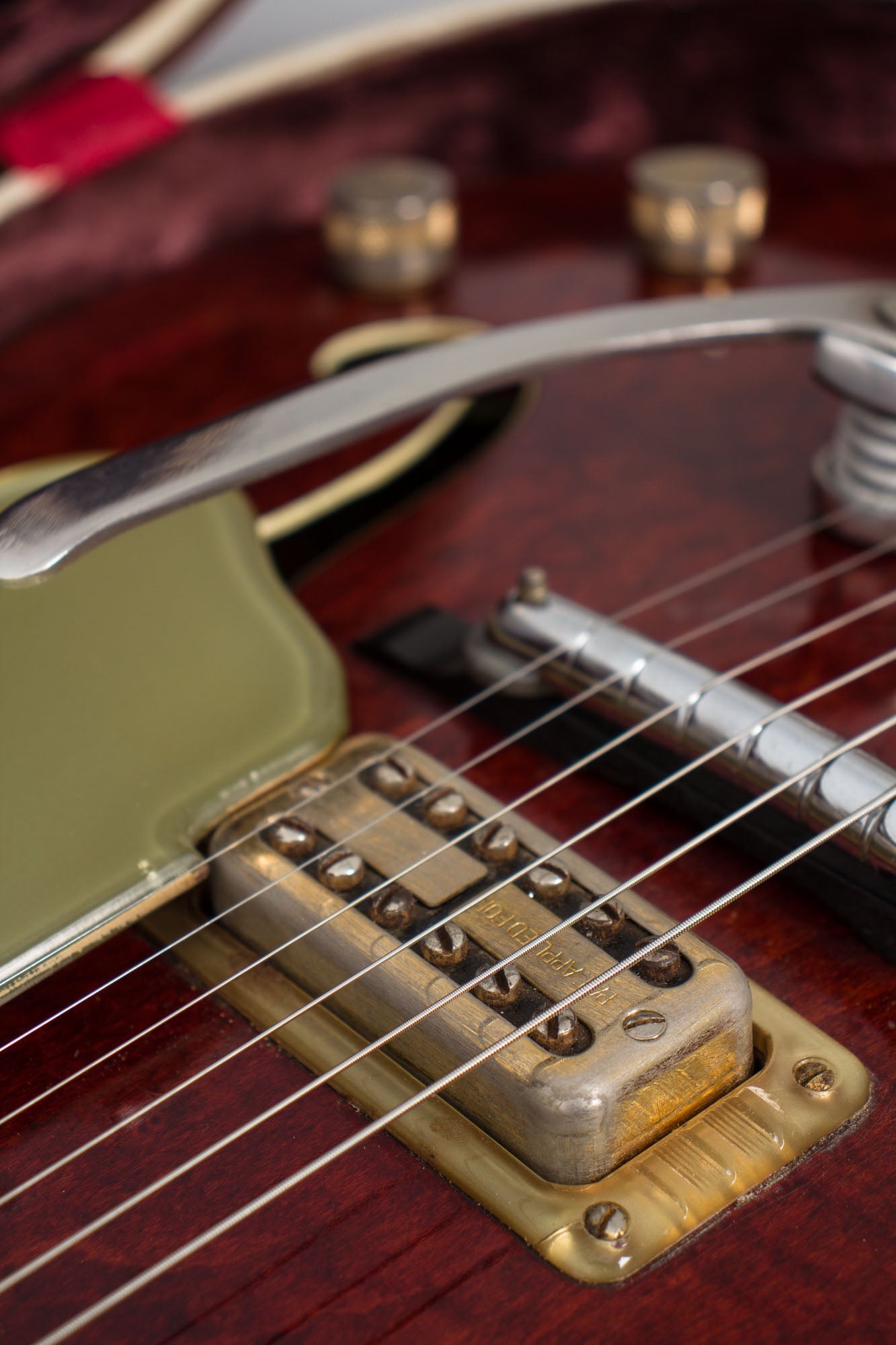 Gretsch Chet Atkins Hollow Body Model 6120 Arch Top Hollow Body Electric Guitar (1960)