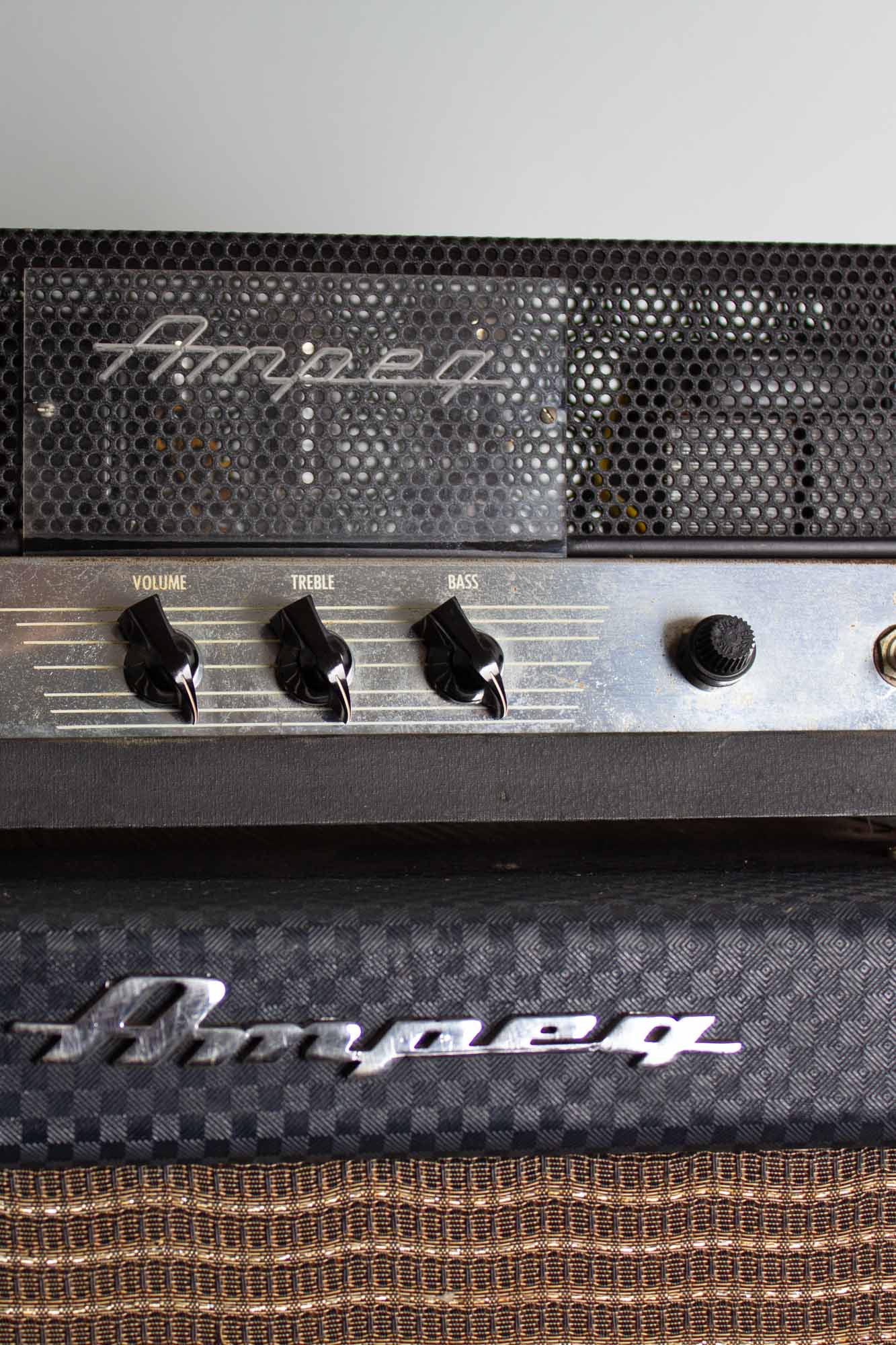 Ampeg SB-12 Fliptop Bass Amplifier (1967)