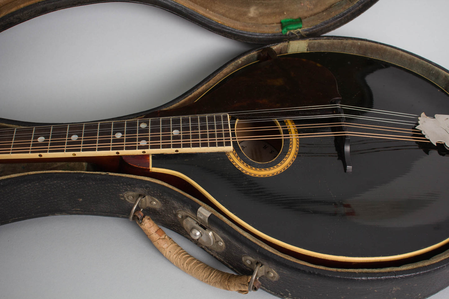 Gibson A-4 Carved Top Mandolin (1909)