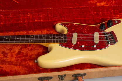Fender Duo-Sonic II Solid Body Electric Guitar (1965)