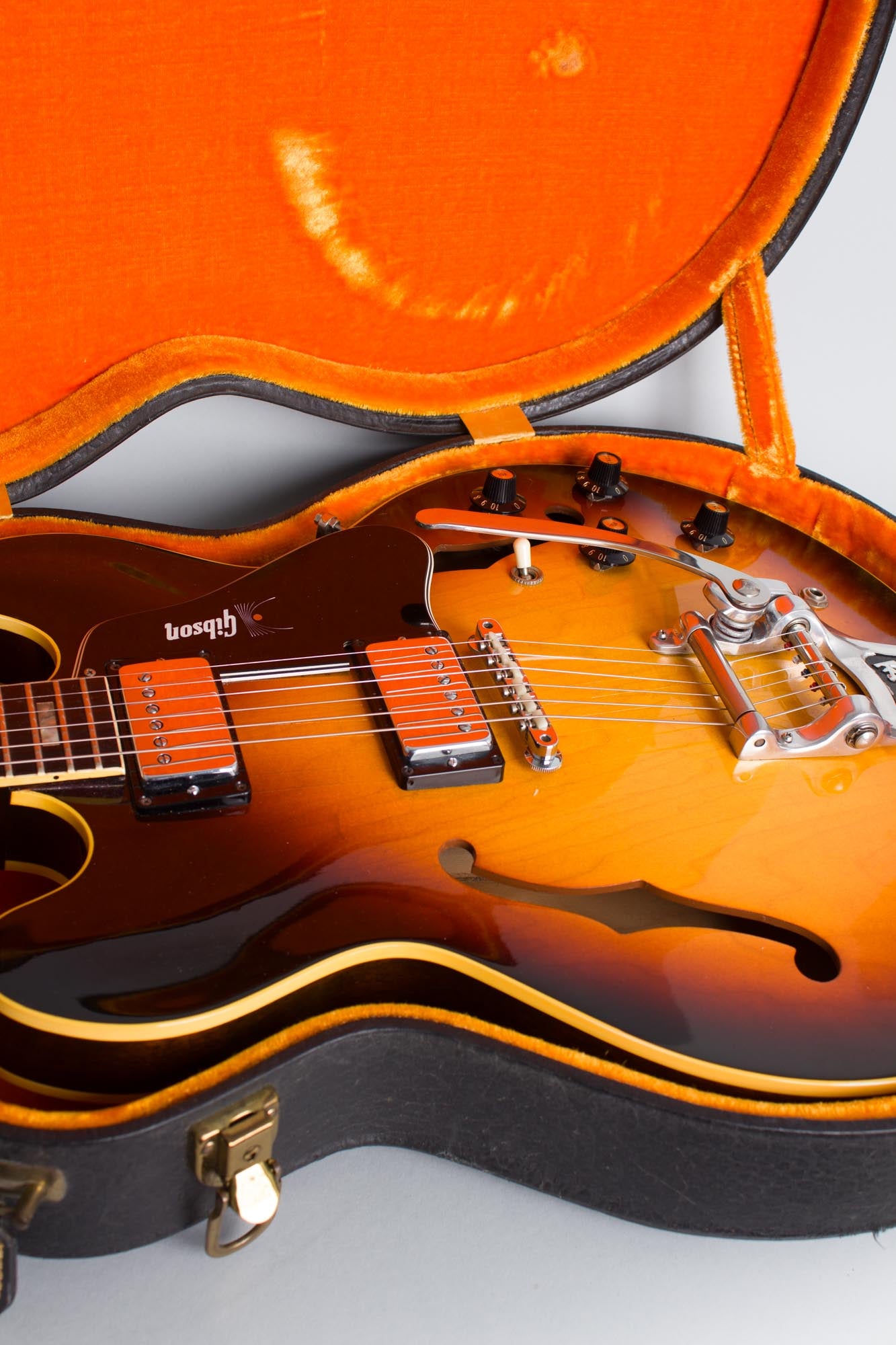 Gibson ES-335TD Semi-Hollow Body Electric Guitar (1968)