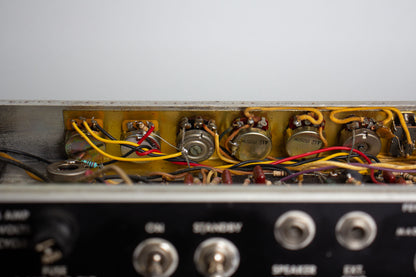 Fender Vibrolux Reverb AA-864 Large Combo Tube Amplifier (1968)