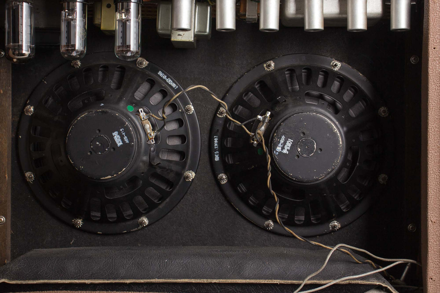 Fender Vibroverb 6G16 Large Combo Tube Amplifier (1963)