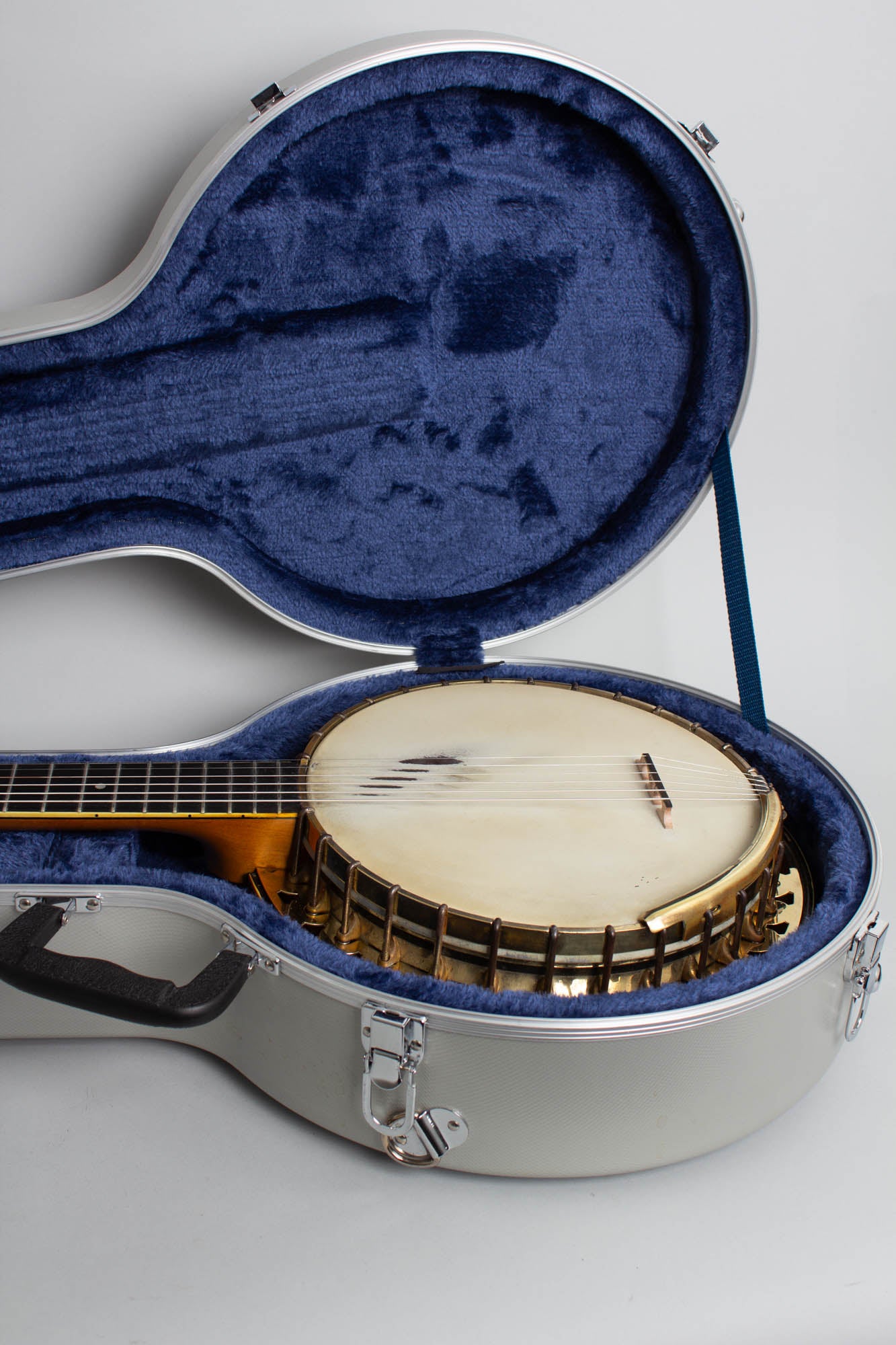 Vega Vegaphone Soloist Guitar Banjo (1928)