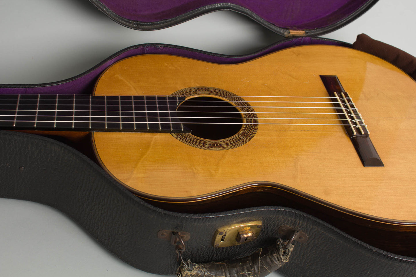 Manuel Velazquez Classical Guitar (1955)
