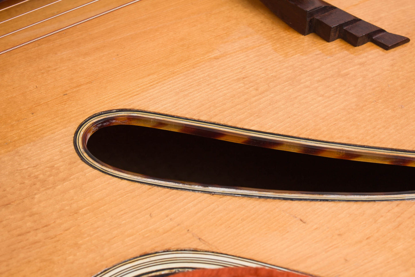 Gretsch Synchromatic 300 Arch Top Acoustic Guitar (1946)