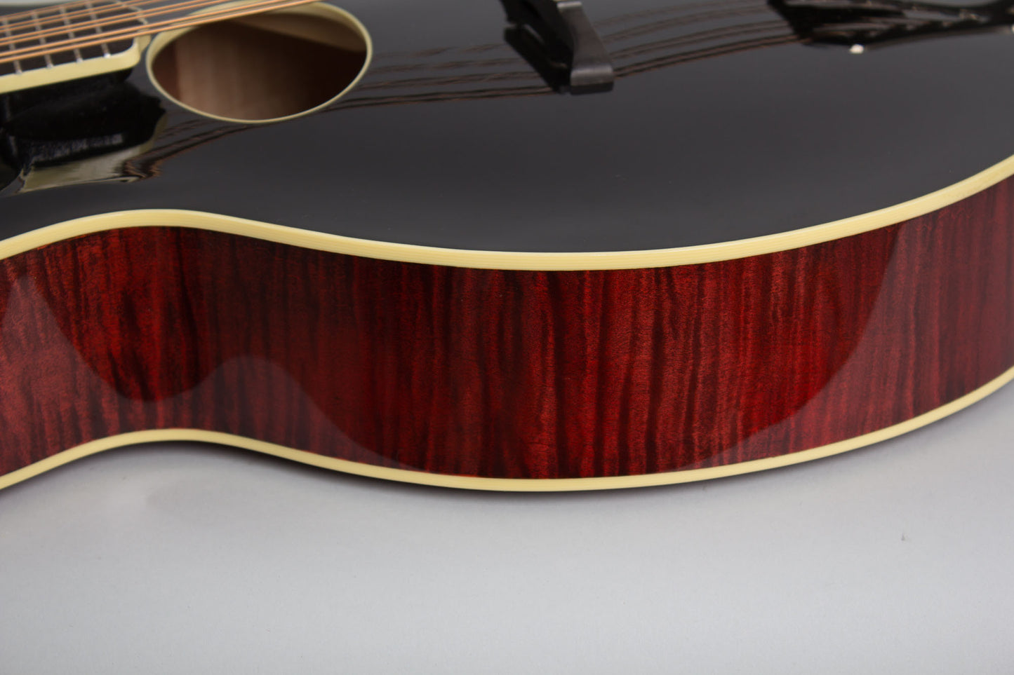 Weber Carved Top Mandocello (2016)