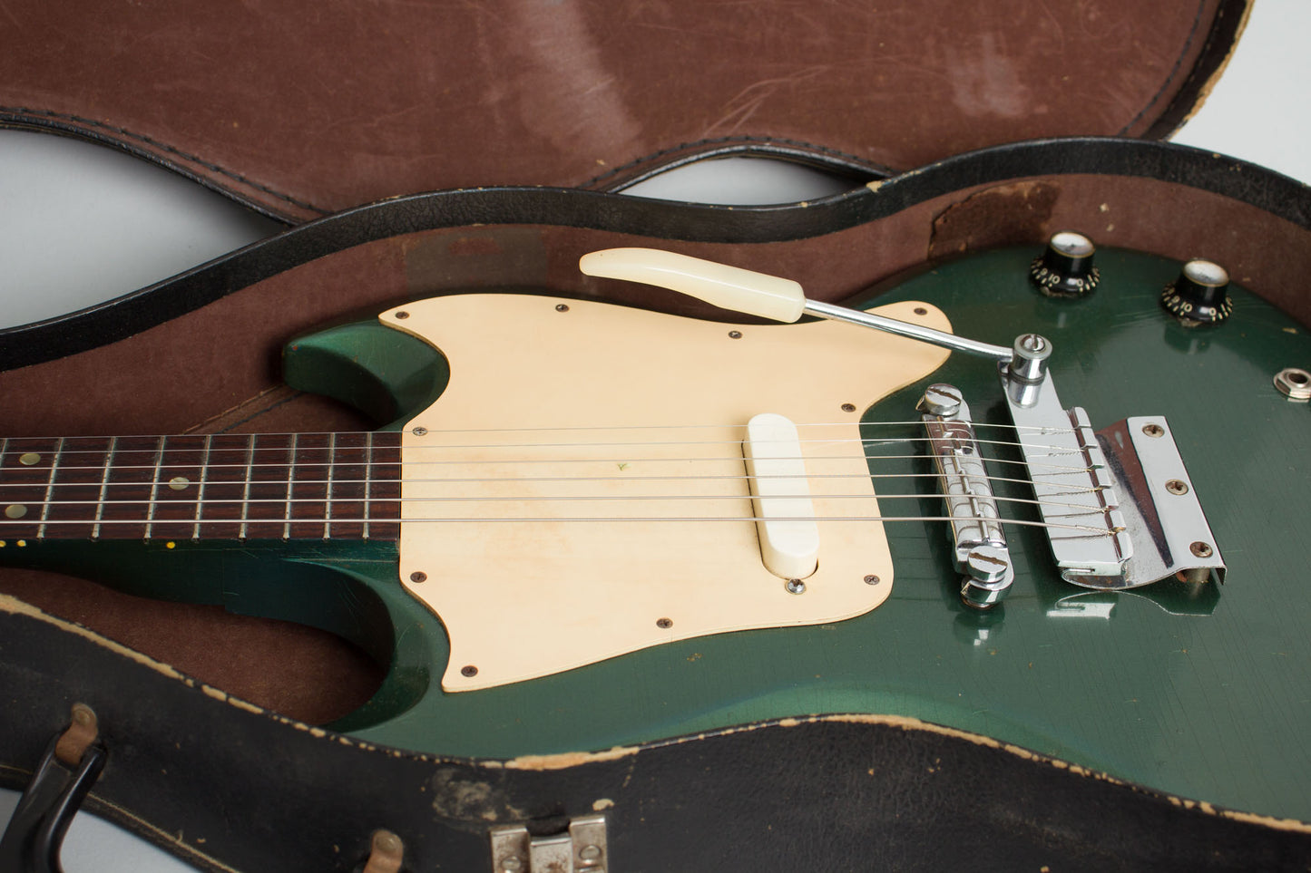 Gibson Melody Maker 3/4 Solid Body Electric Guitar (1966)