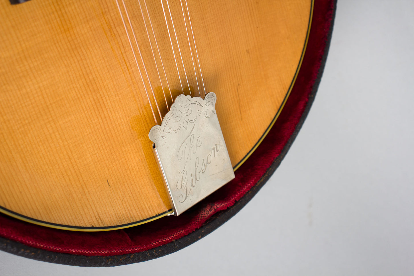 Gibson A-2Z Snakehead Carved Top Mandolin (1923)