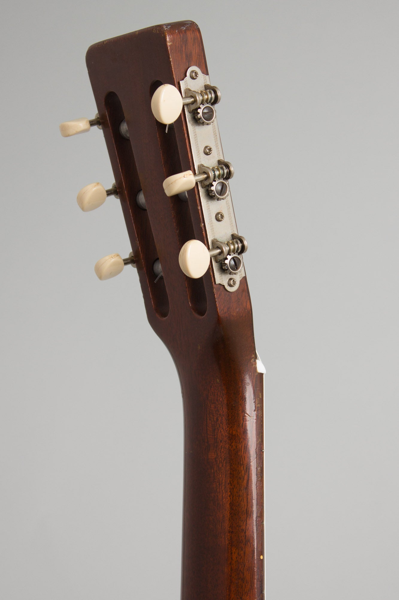 C. F. Martin 00-18C Classical Guitar (1965)