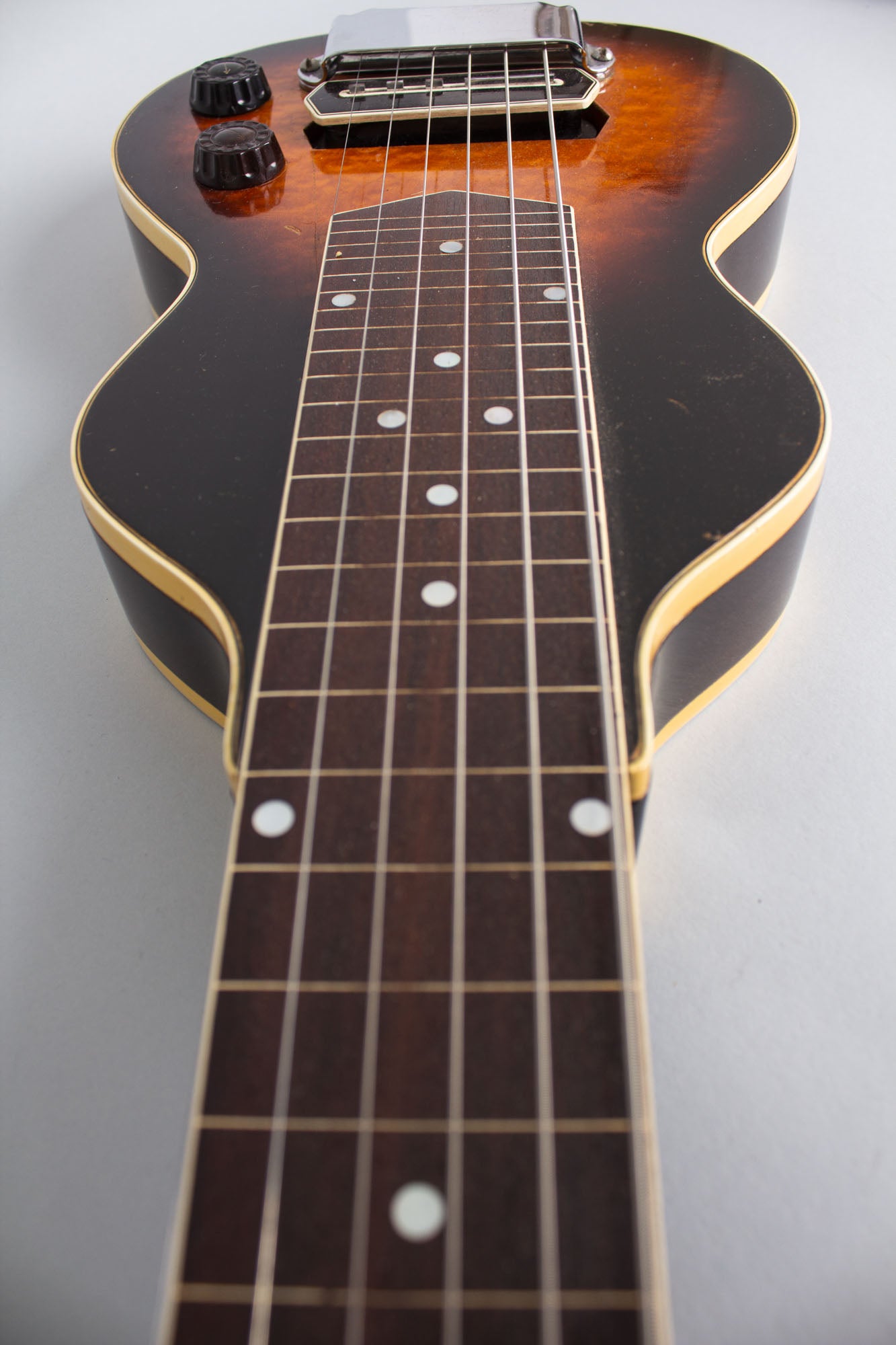 Gibson EH-150 Lap Steel Electric Guitar (1938)