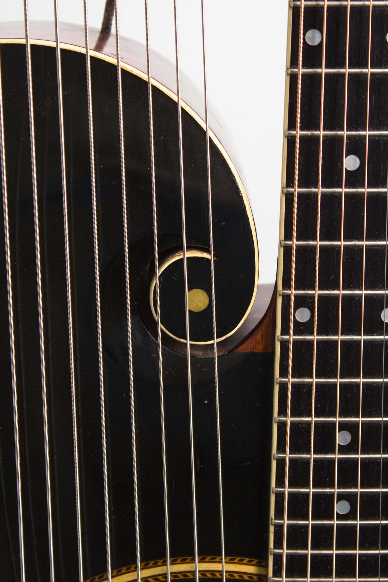 Gibson Style U Harp Guitar (1908)