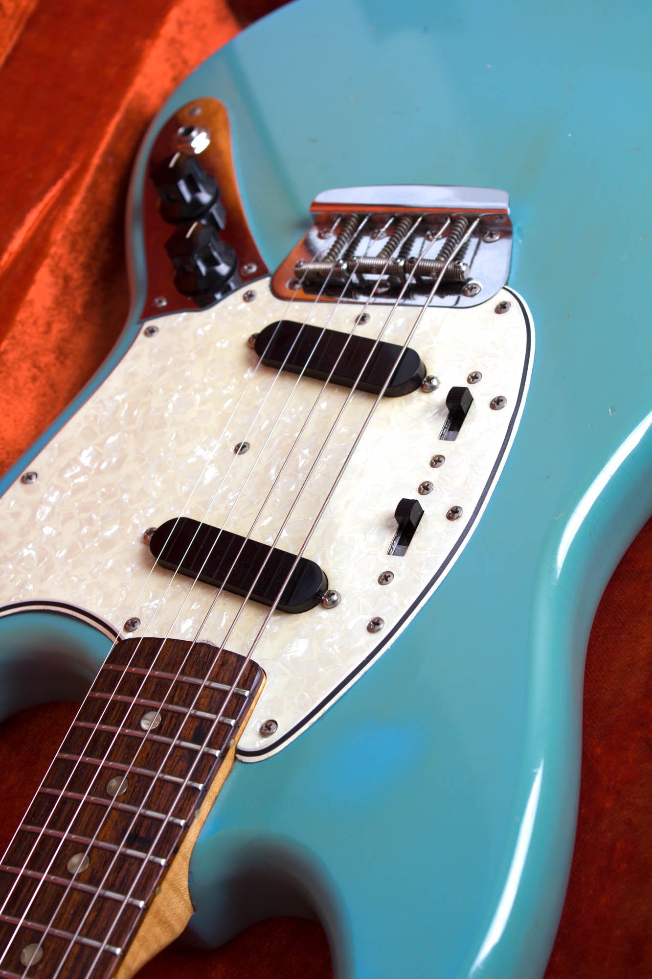 Fender Duo-Sonic II Solid Body Electric Guitar (1966)