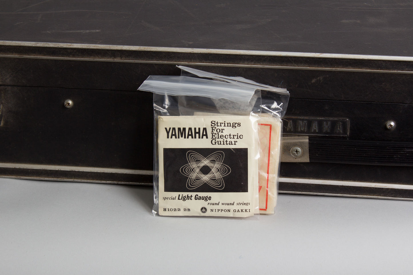 Yamaha AE-11 Arch Top Hollow Body Electric Guitar (1969)