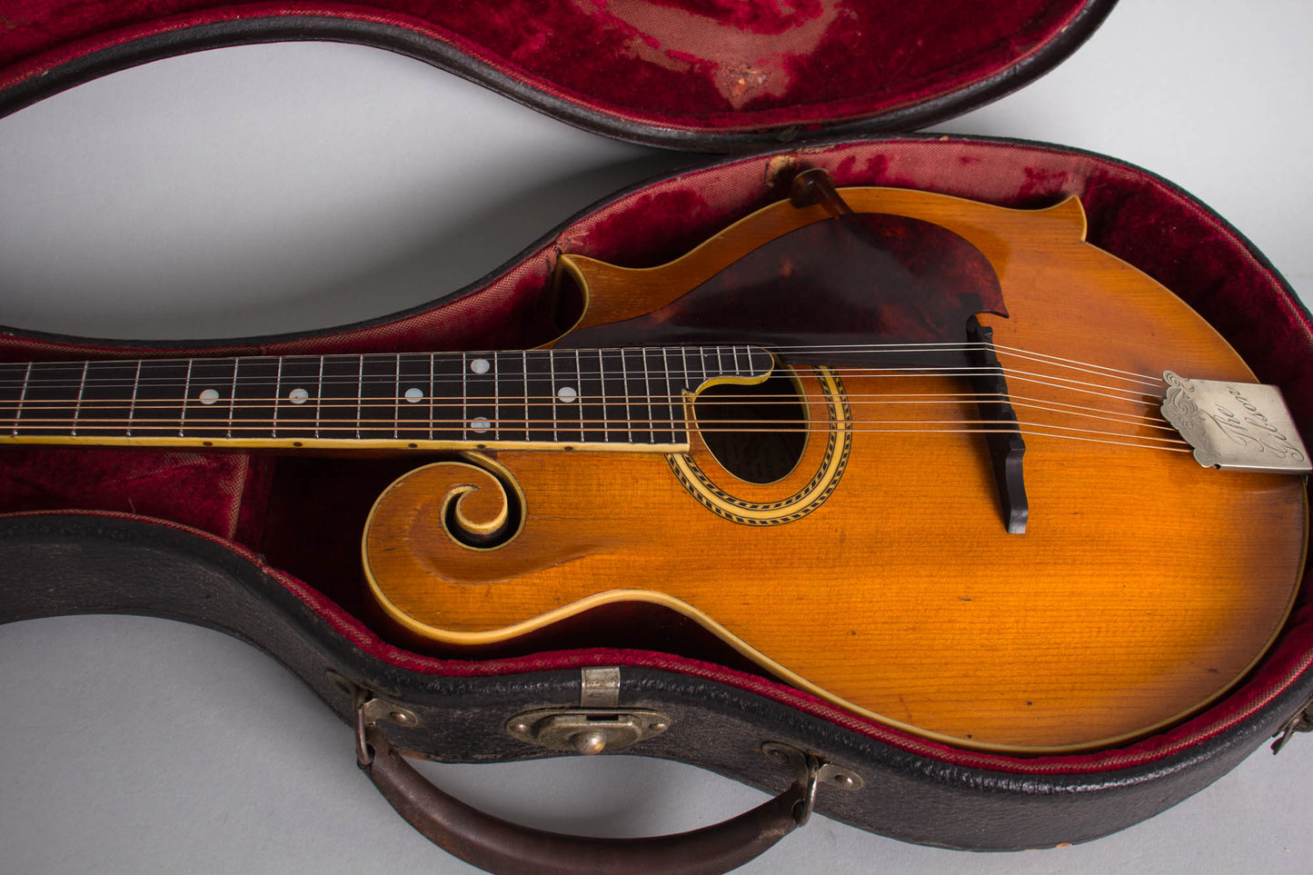 Gibson F-4 Carved Top Mandolin (1911)