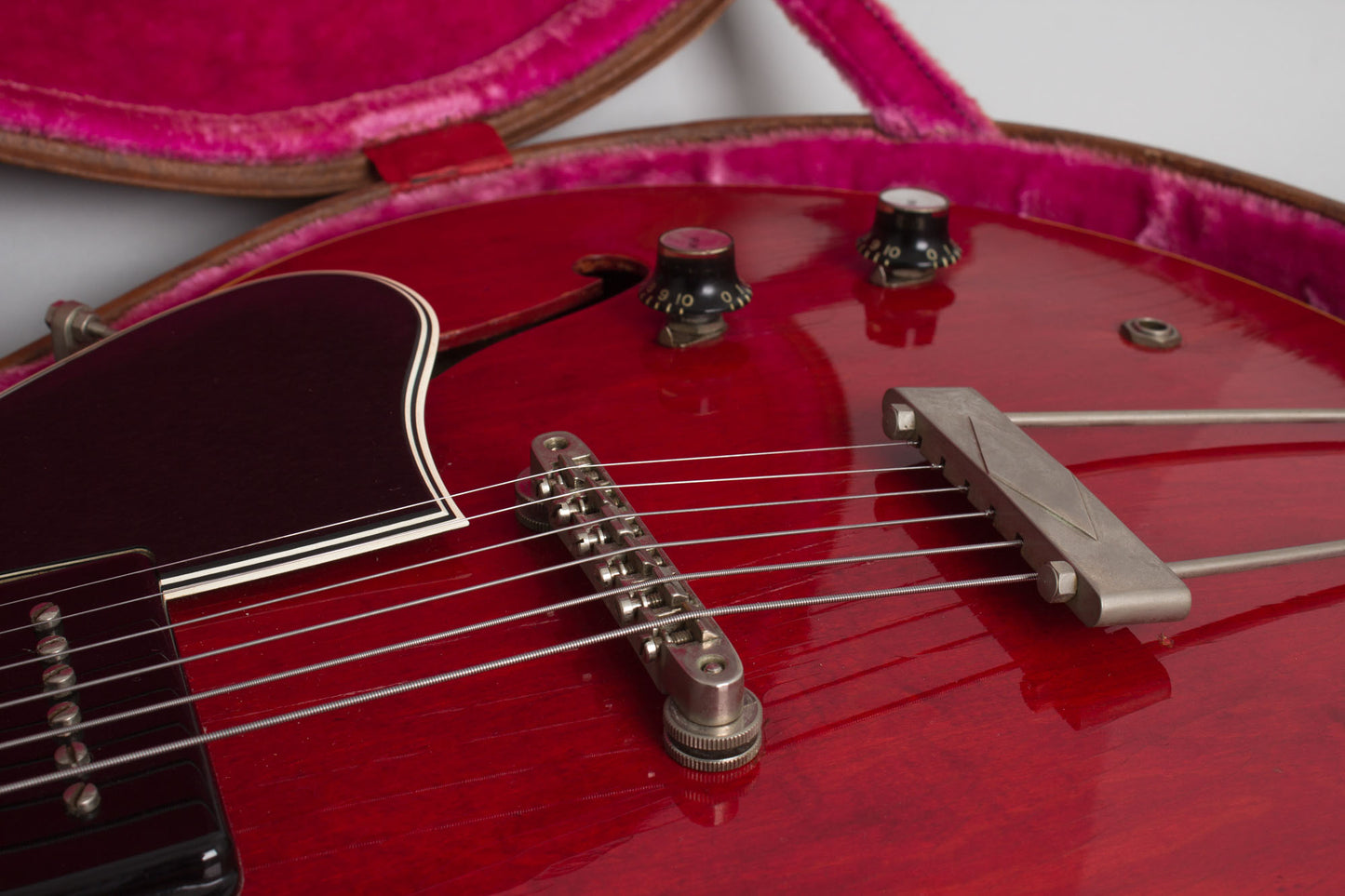 Gibson ES-330TC Thinline Hollow Body Electric Guitar (1960)