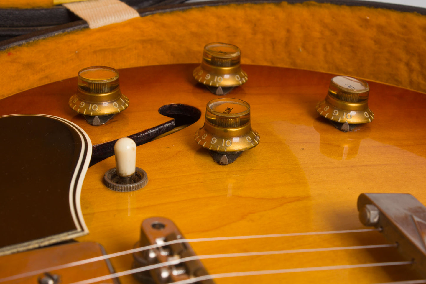 Gibson ES-330TD Thinline Hollow Body Electric Guitar (1965)