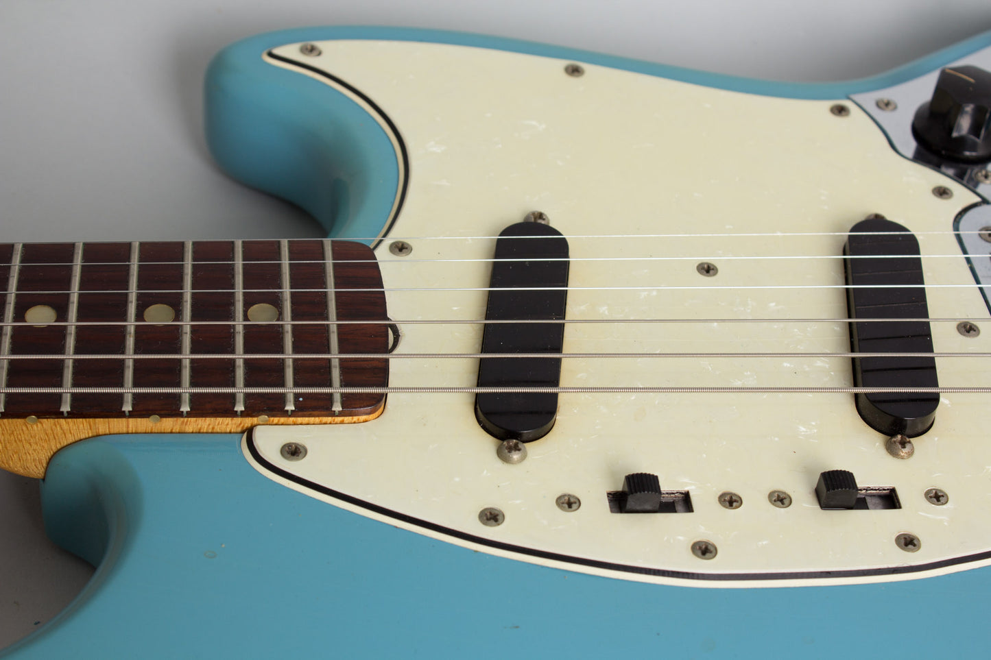 Fender Duo-Sonic II Solid Body Electric Guitar (1966)