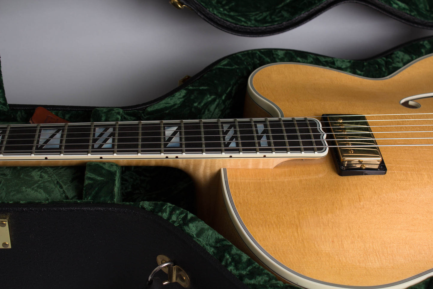 Gibson Super 400 Crimson Custom Arch Top Hollow Body Electric Guitar (2014)