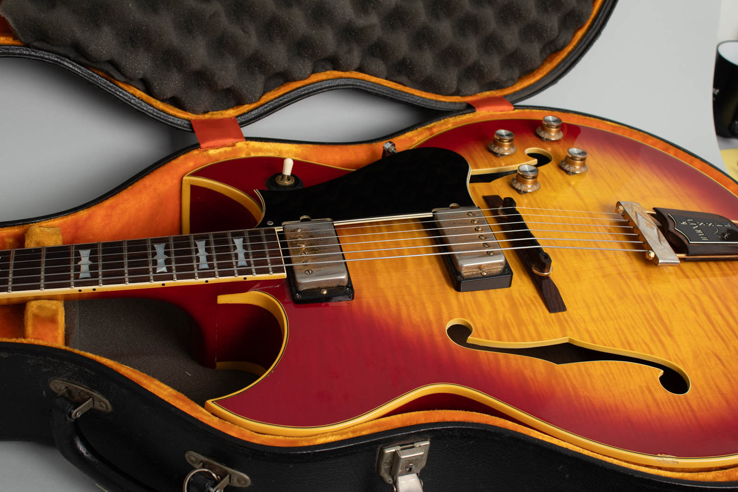 Gibson Barney Kessel Custom Arch Top Hollow Body Electric Guitar (1966)