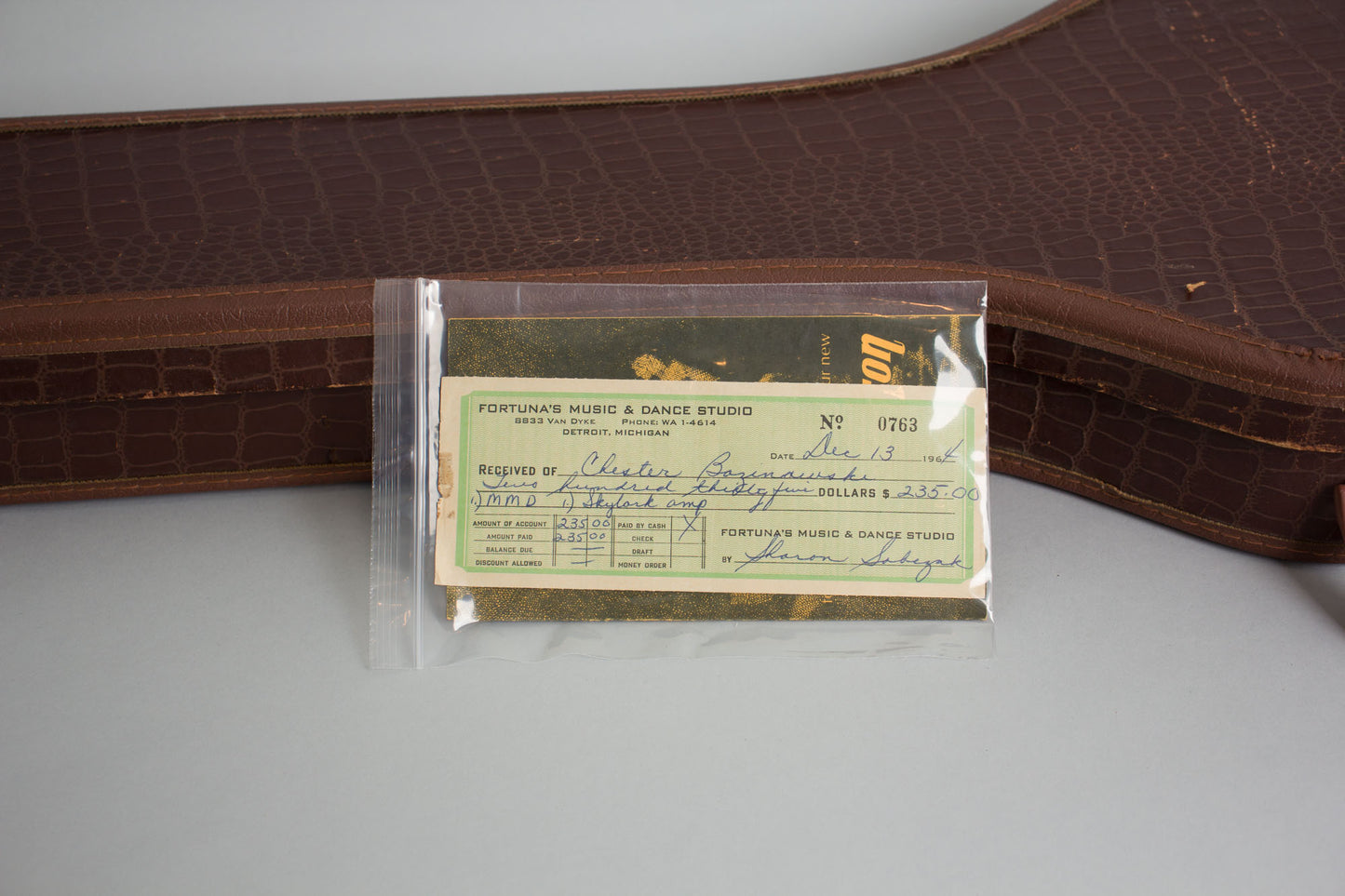 Gibson Melody Maker D Solid Body Electric Guitar (1964)