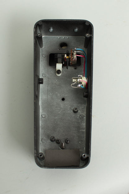 R2R Electric Wah-Wah Pedal Effect (2020s)