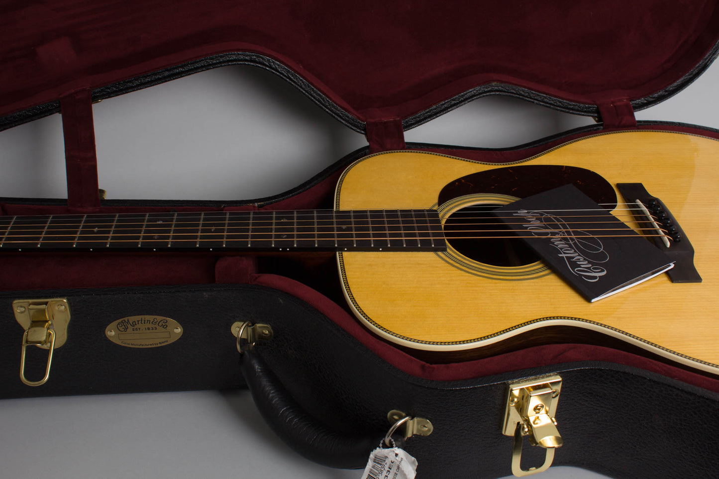 C. F. Martin 000-28 Custom Shop Flat Top Acoustic Guitar (2022)