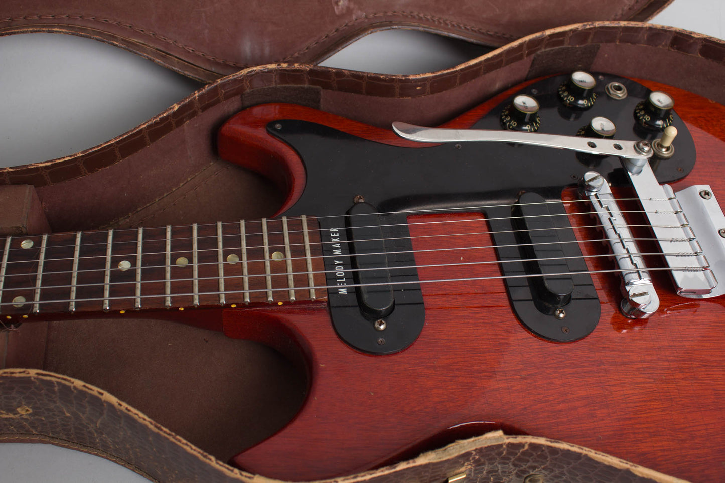 Gibson Melody Maker D Solid Body Electric Guitar (1965)