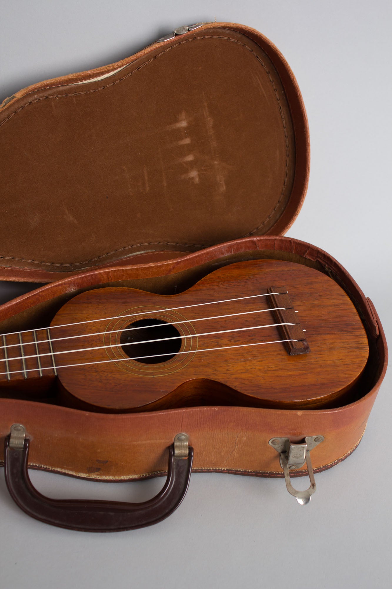 Hawaiian Mahogany Company Echo-Uke Soprano Ukulele (1920s)