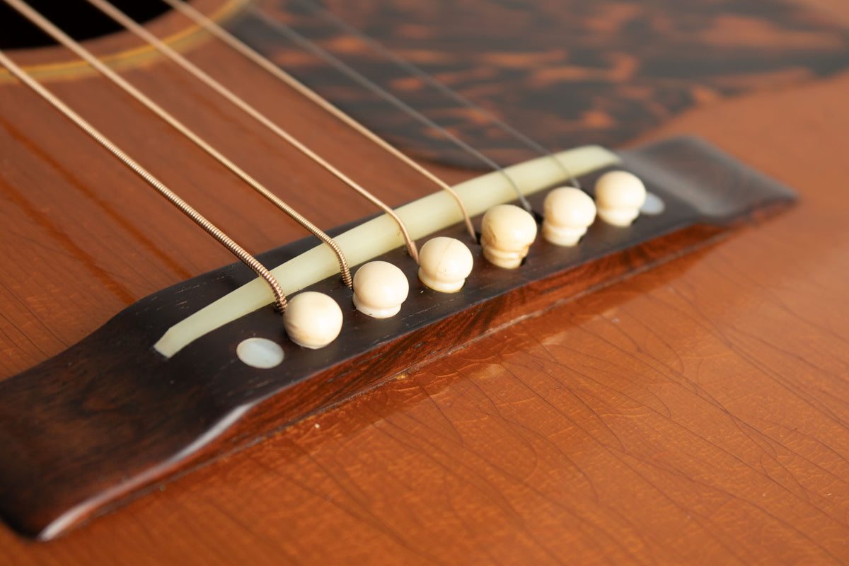 Gibson J-35 Flat Top Acoustic Guitar (1939)