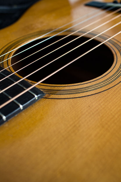 C. F. Martin 0-18 Flat Top Acoustic Guitar (1926)