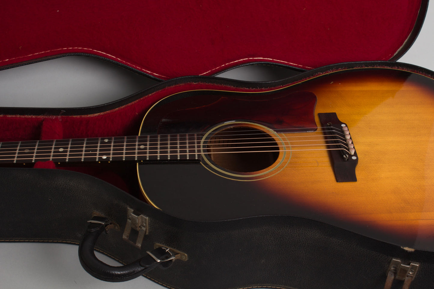 Gibson J-45 Flat Top Acoustic Guitar (1968)