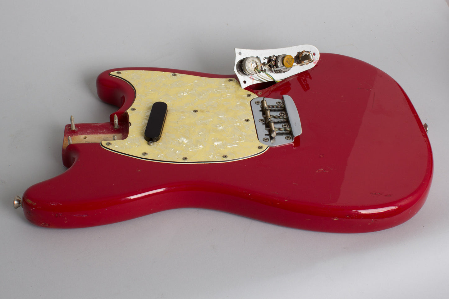 Fender Musicmaster Solid Body Electric Guitar (1971)