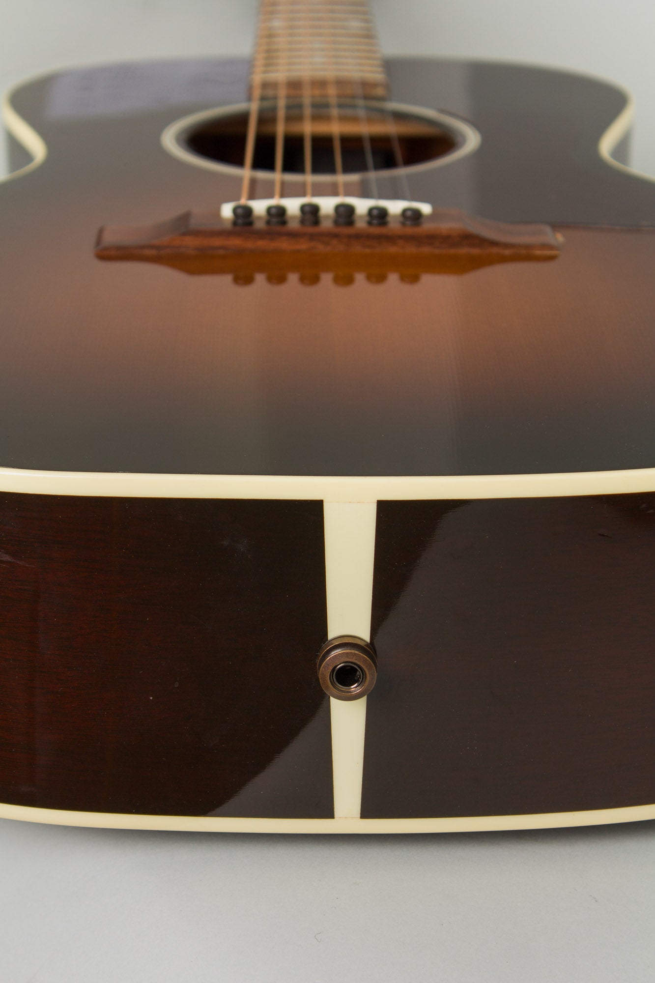 Gibson L-00 Flat Top Acoustic Guitar (2019)