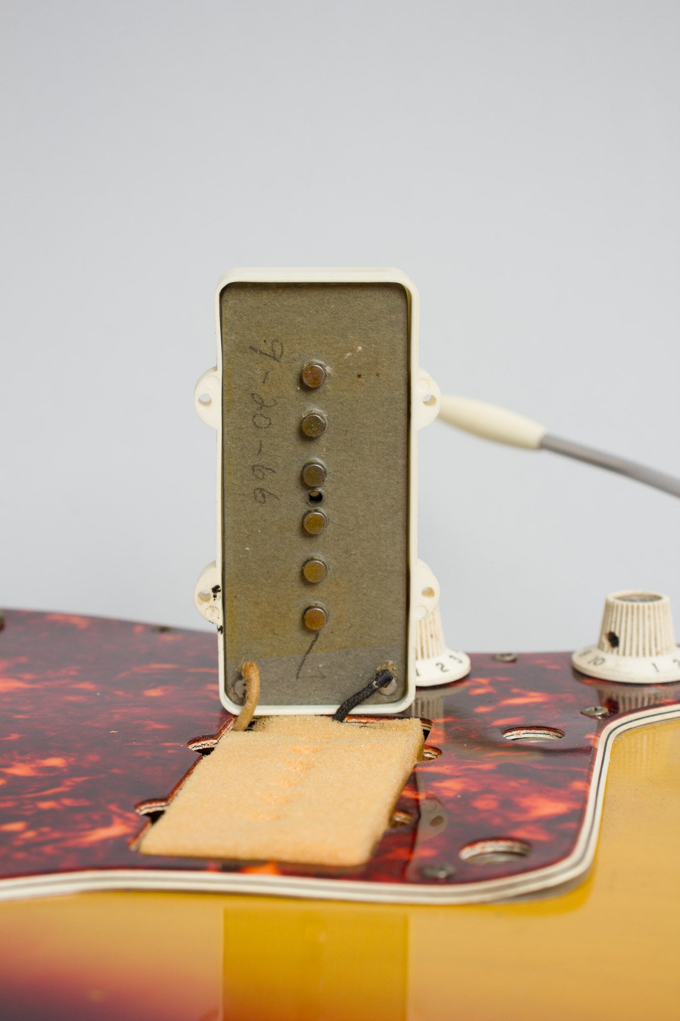 Fender Jazzmaster Solid Body Electric Guitar (1966)