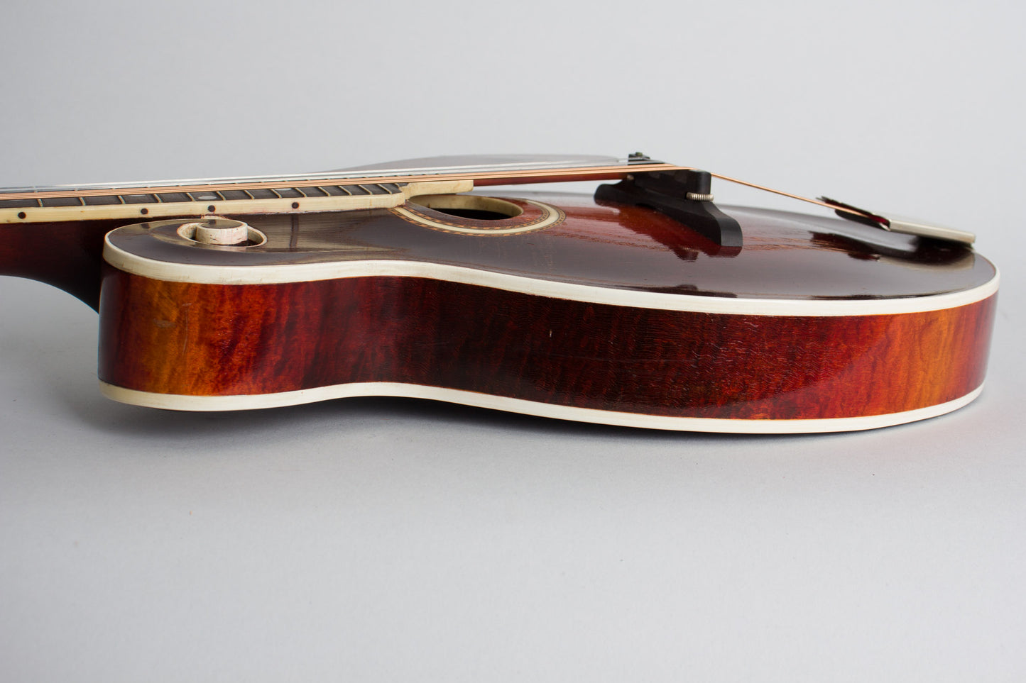 Gibson F-4 Carved Top Mandolin (1927)