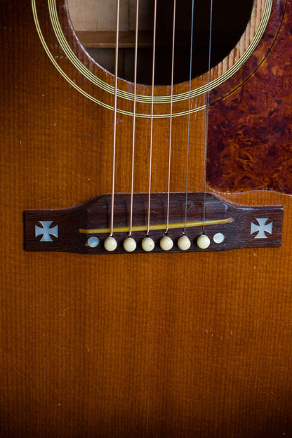 Gibson J-185 Flat Top Acoustic Guitar (1951)